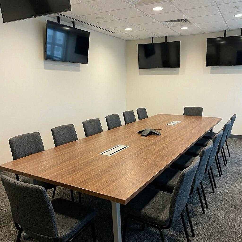 研发团队围绕写字楼办公会议预约秩序应怎样为会议预约冲突设置响应规则